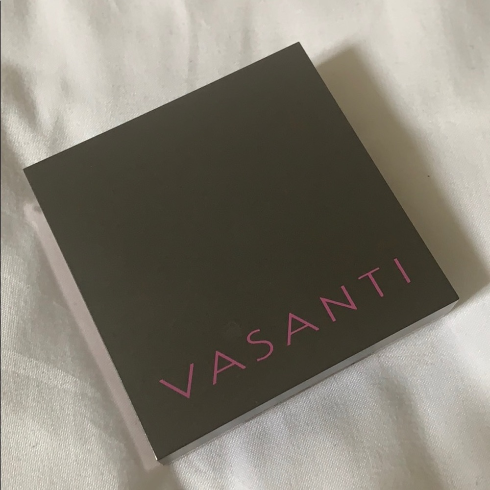 Vasanti Bronzer - Brand New